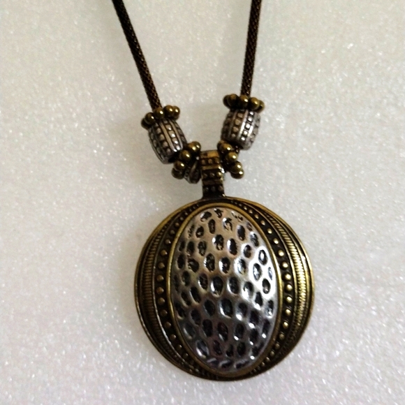 Premier Designs Jewelry - Premier Designs necklace.